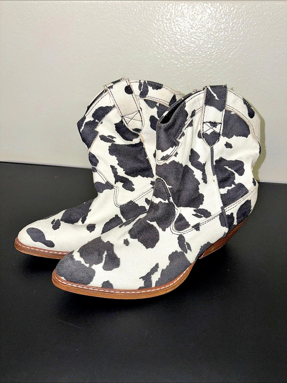 Arider Girl boots Cow Print US 8